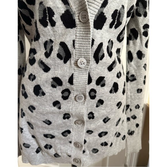 Express | Leopard Cardigan Sweater - Picture 6 of 10